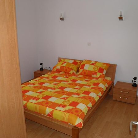 Apartmani Galeb Biograd Na Moru Exterior photo