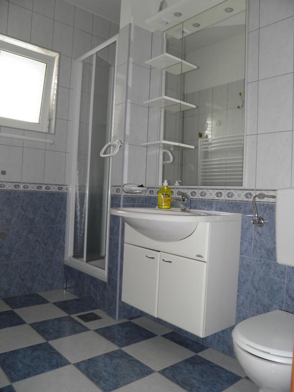 Apartmani Galeb Biograd Na Moru Exterior photo